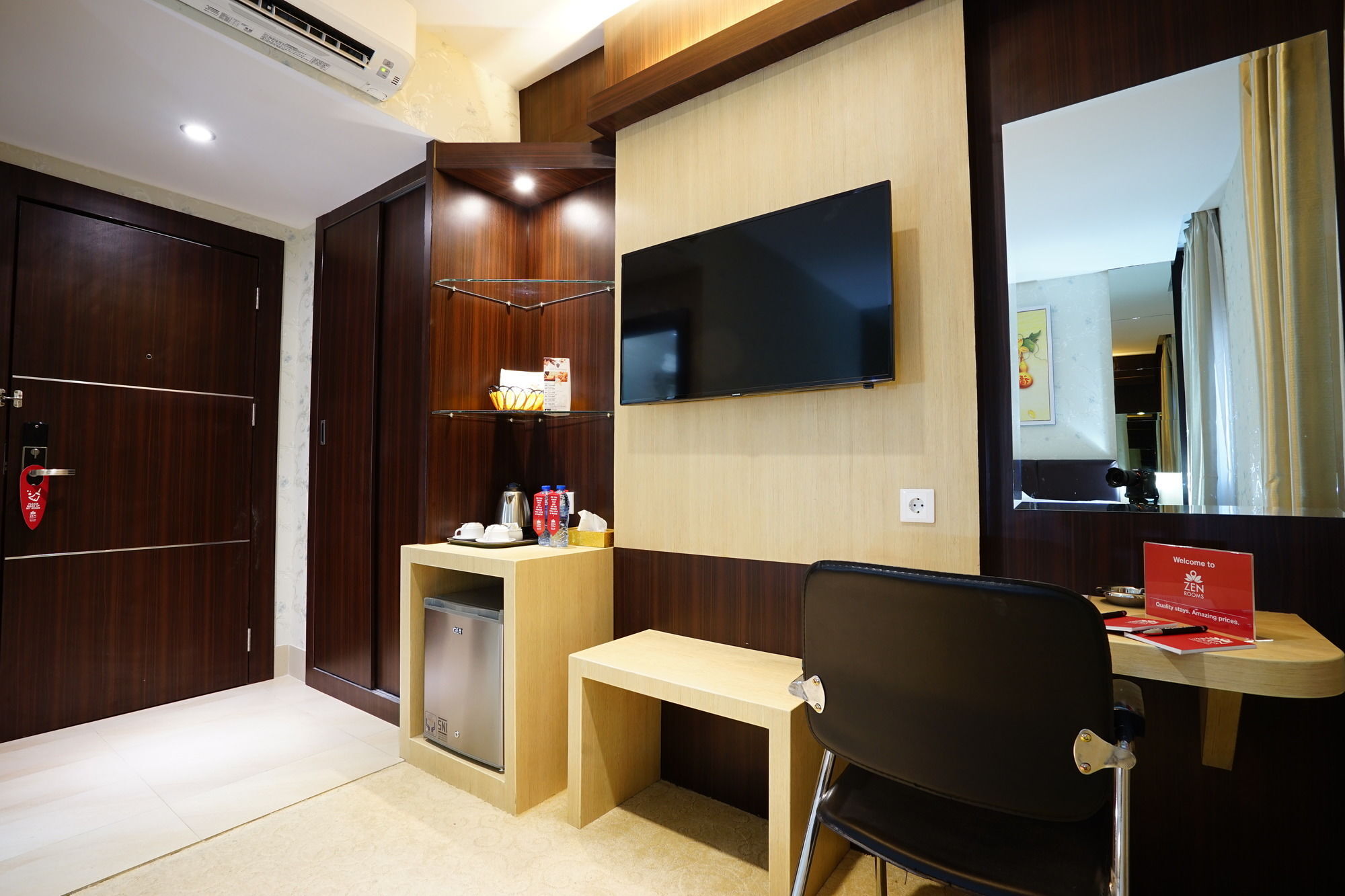Cardinal Lucky Star Hotel Batam Exterior foto