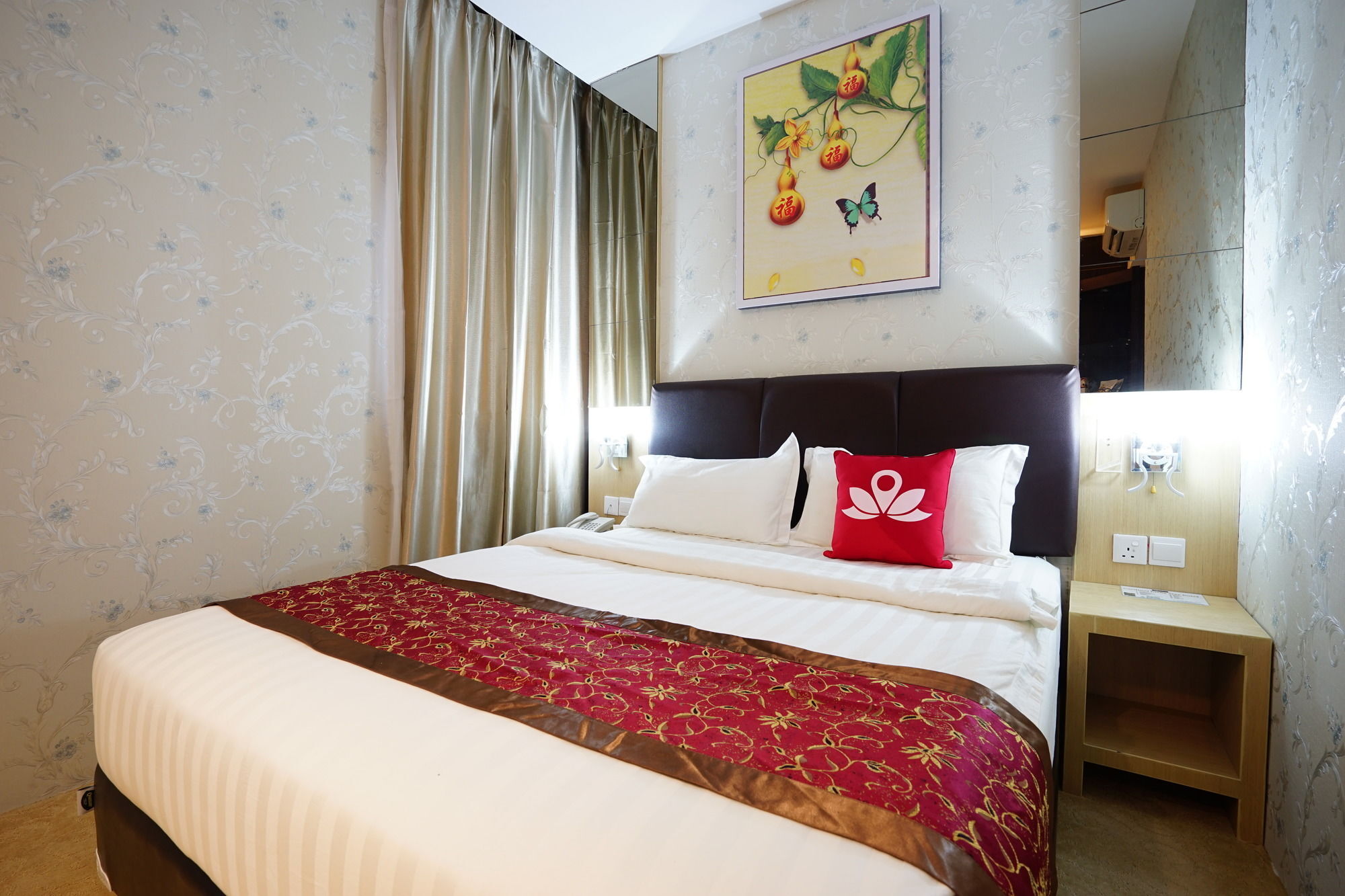 Cardinal Lucky Star Hotel Batam Exterior foto