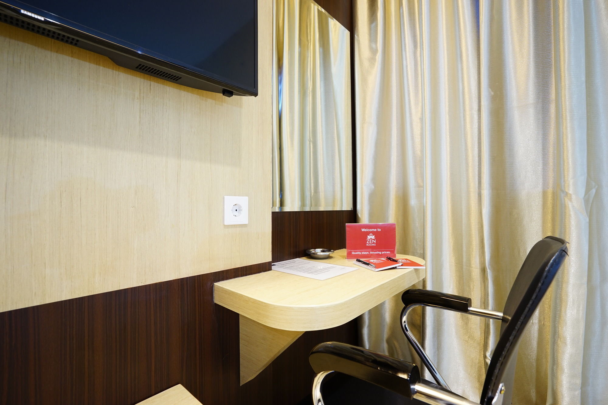 Cardinal Lucky Star Hotel Batam Exterior foto